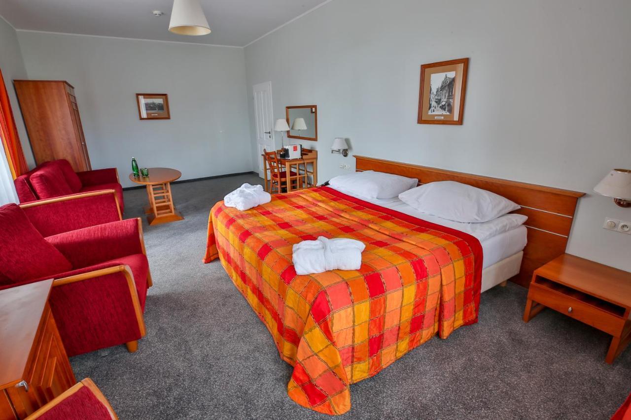 Lh Hotel Dvorak Tabor Congress & Wellness Экстерьер фото