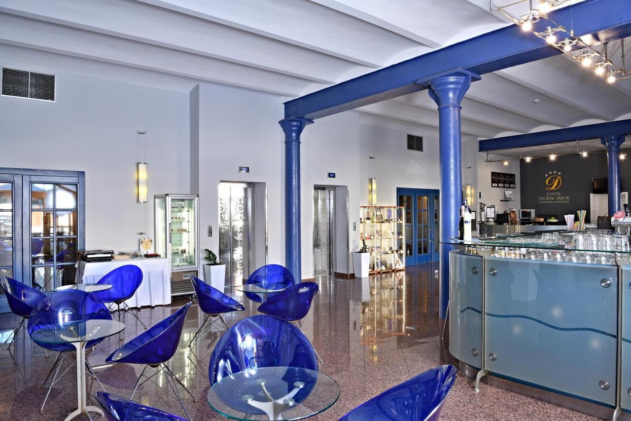 Lh Hotel Dvorak Tabor Congress & Wellness Экстерьер фото